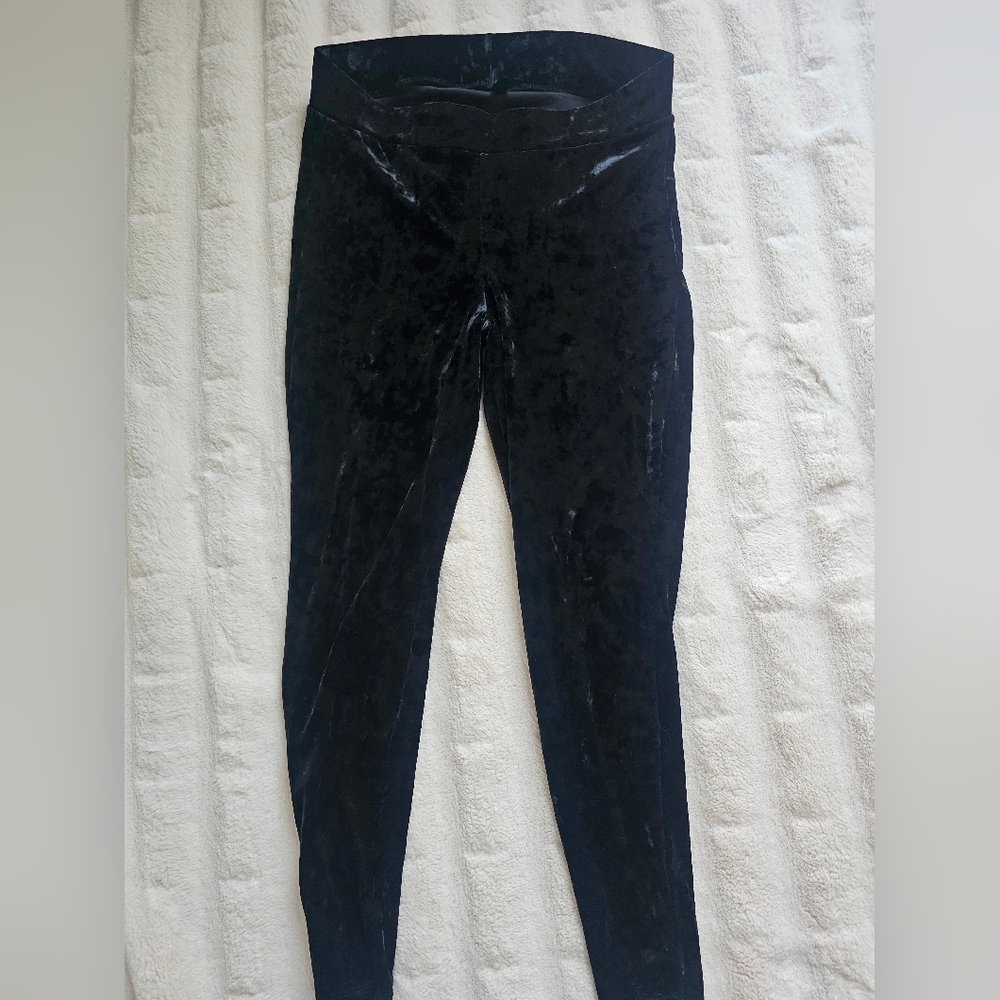 Torrid Velvet Leggings - Red and Black - Picture 4 of 8